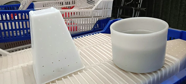 Carlos de las Cuevas, Moldes para la elaboración de distintos tipos de queso