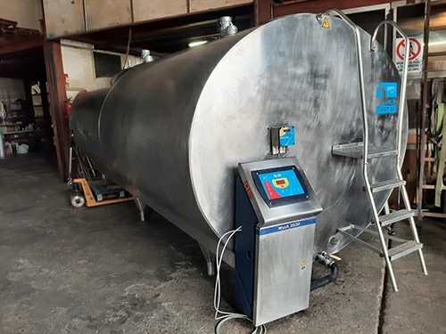 Carlos de las Cuevas, industrias lácteas, promociones