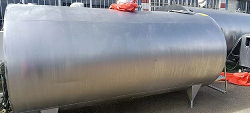 Carlos de las Cuevas, tanque de leche y frío,  marca WEDHOLMS Modelo DFB