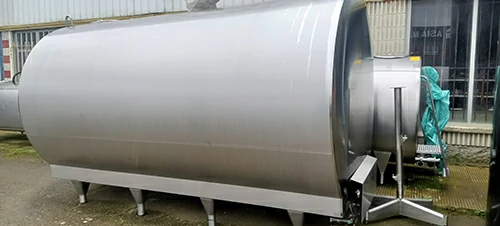 Carlos de las Cuevas, Tanque de leche marca MUELLER, Modelo P-9000