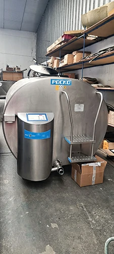 Carlos de las Cuevas, tanque de leche y frío,  marca PACKO, Modelo REM DX